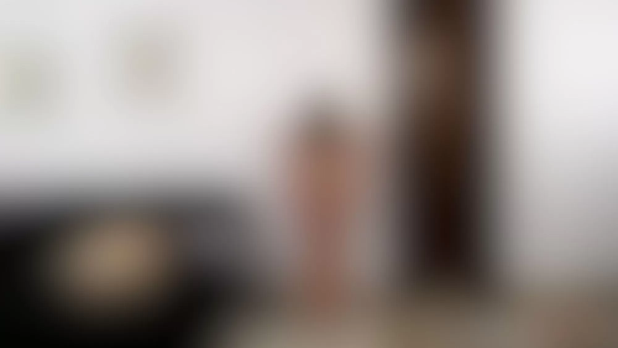 Kristen Blurred 5