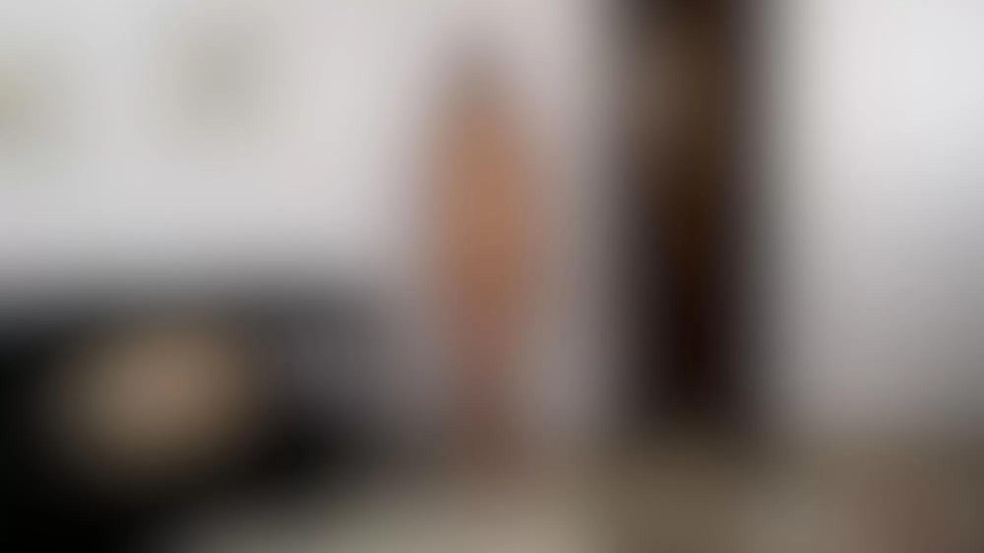 Kristen Blurred 6